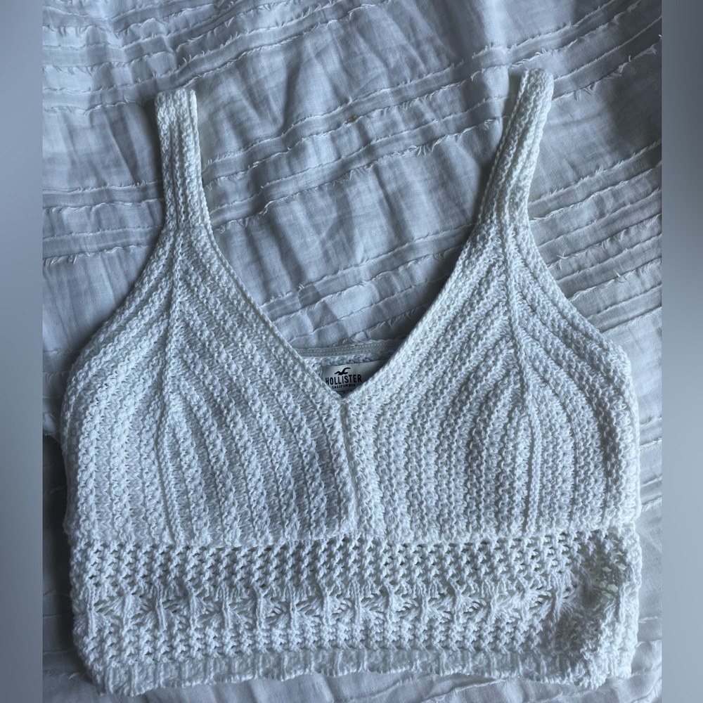 Hollister White Crochet Cropped Knit Tank - Size Small